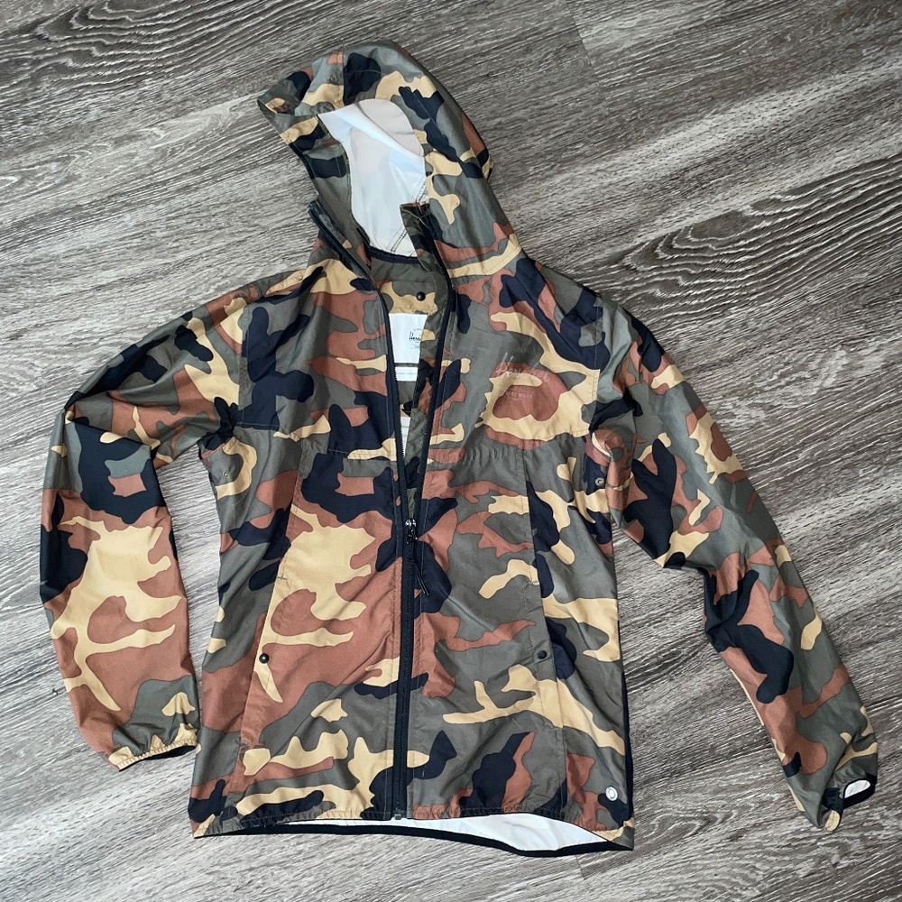 Herschel Supply Jacket - spring - rain hiking beach lightweight camo camouflage